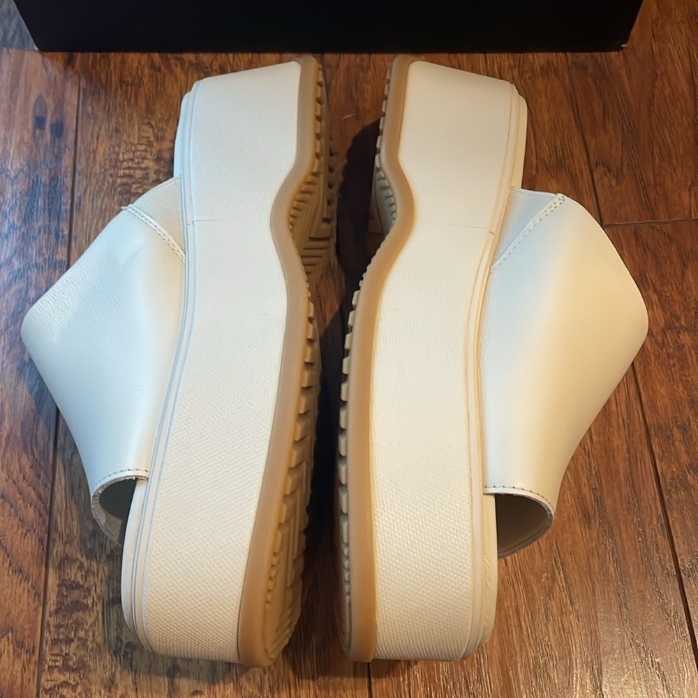 Sorel Cream Dayspring Slide Platform Slide Sandals NWT’s Size 9.5 - Picture 4 of 9